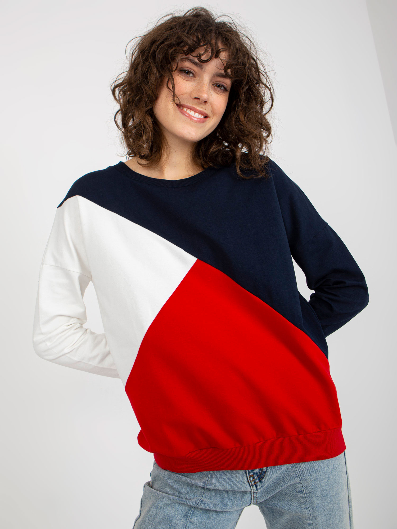 Hurt Granatowo-czerwona damska bluza basic bez kaptura