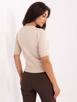 Beiger klassischer Pullover mit Bündchen.