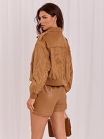 Kameljacke aus Wildlederimitat mit Kragen.