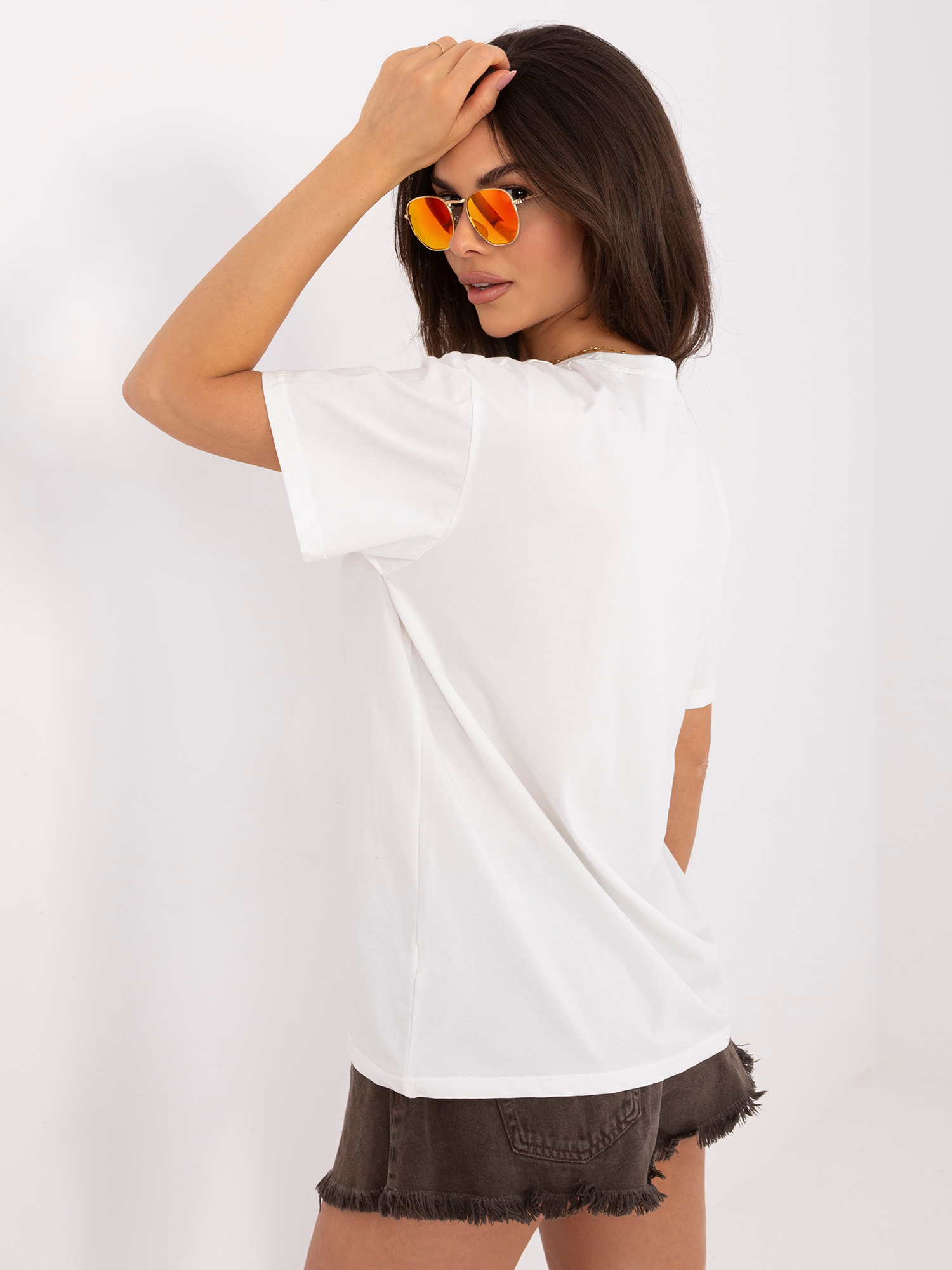 Ecru bawełniany t-shirt z napisem