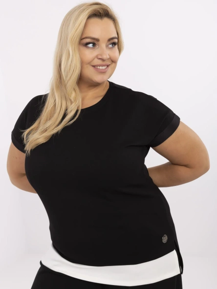 Czarna bluzka plus size z krótkim rękawem