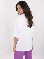 Hurtownia Biały damski t-shirt oversize z nadrukiem