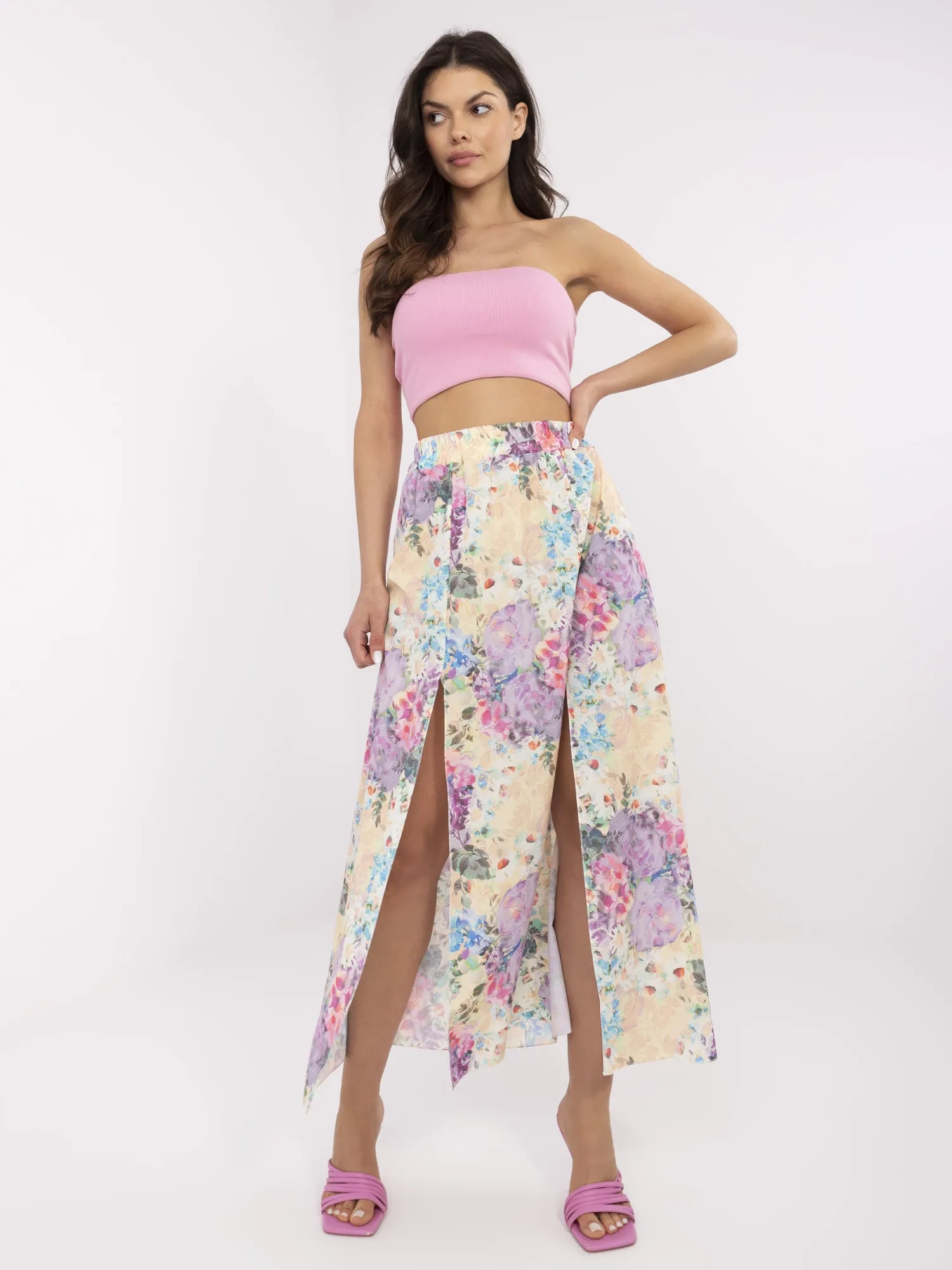 Light beige midi skirt with an elastic waistband.
