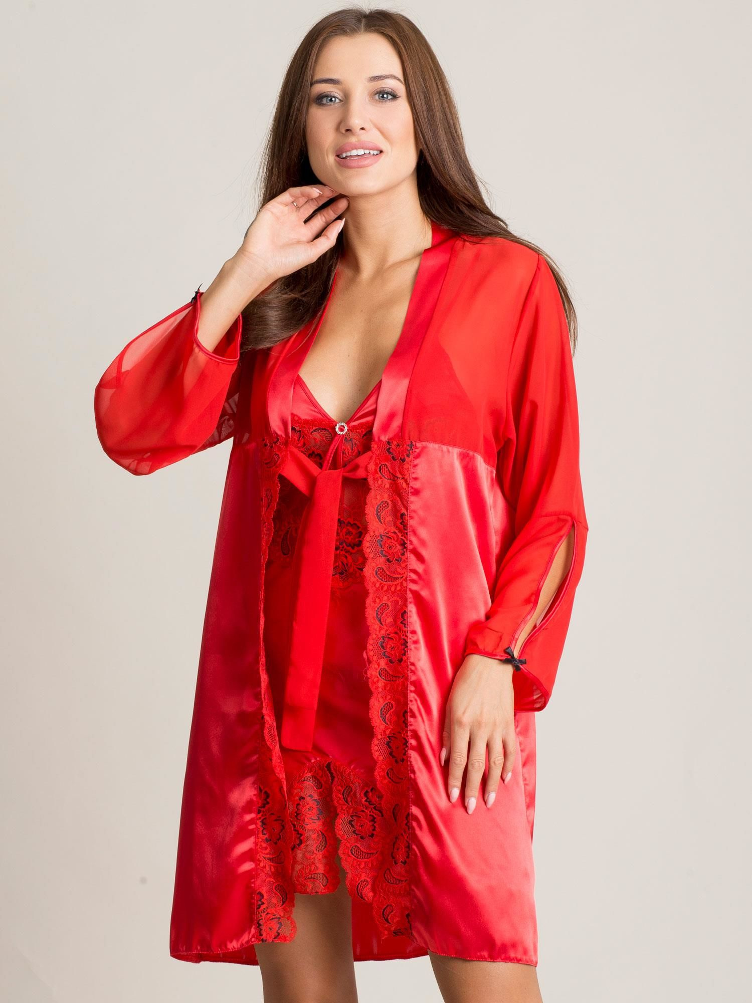 Rotes Set Defne.