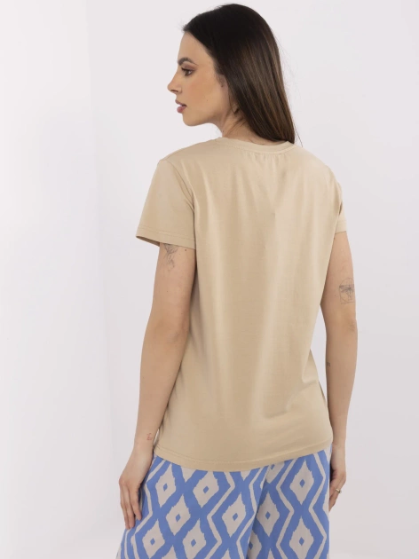 Beżowy t-shirt o klasycznym kroju BASIC FEEL GOOD
