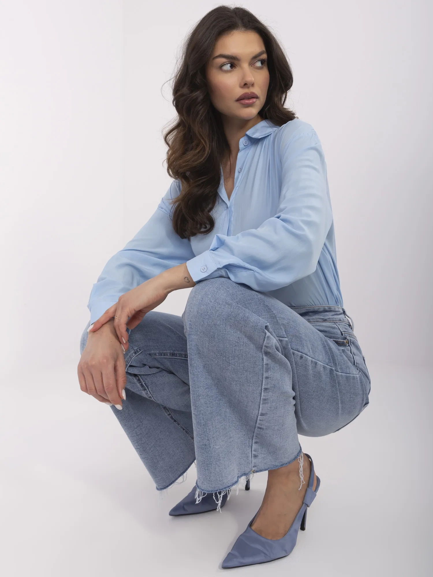 Niebieskie damskie jeansy wide leg