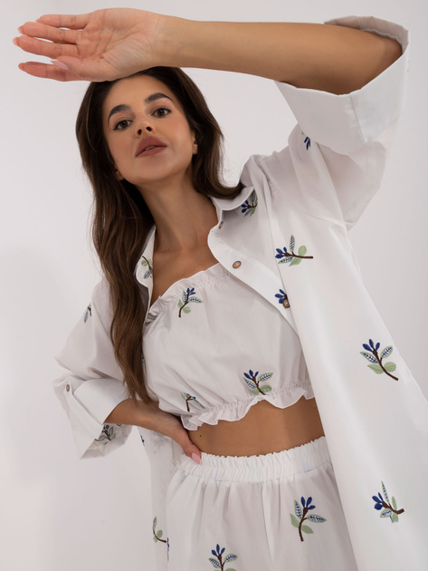 Hurtownia Biały trzyczęściowy komplet letni z koszulą