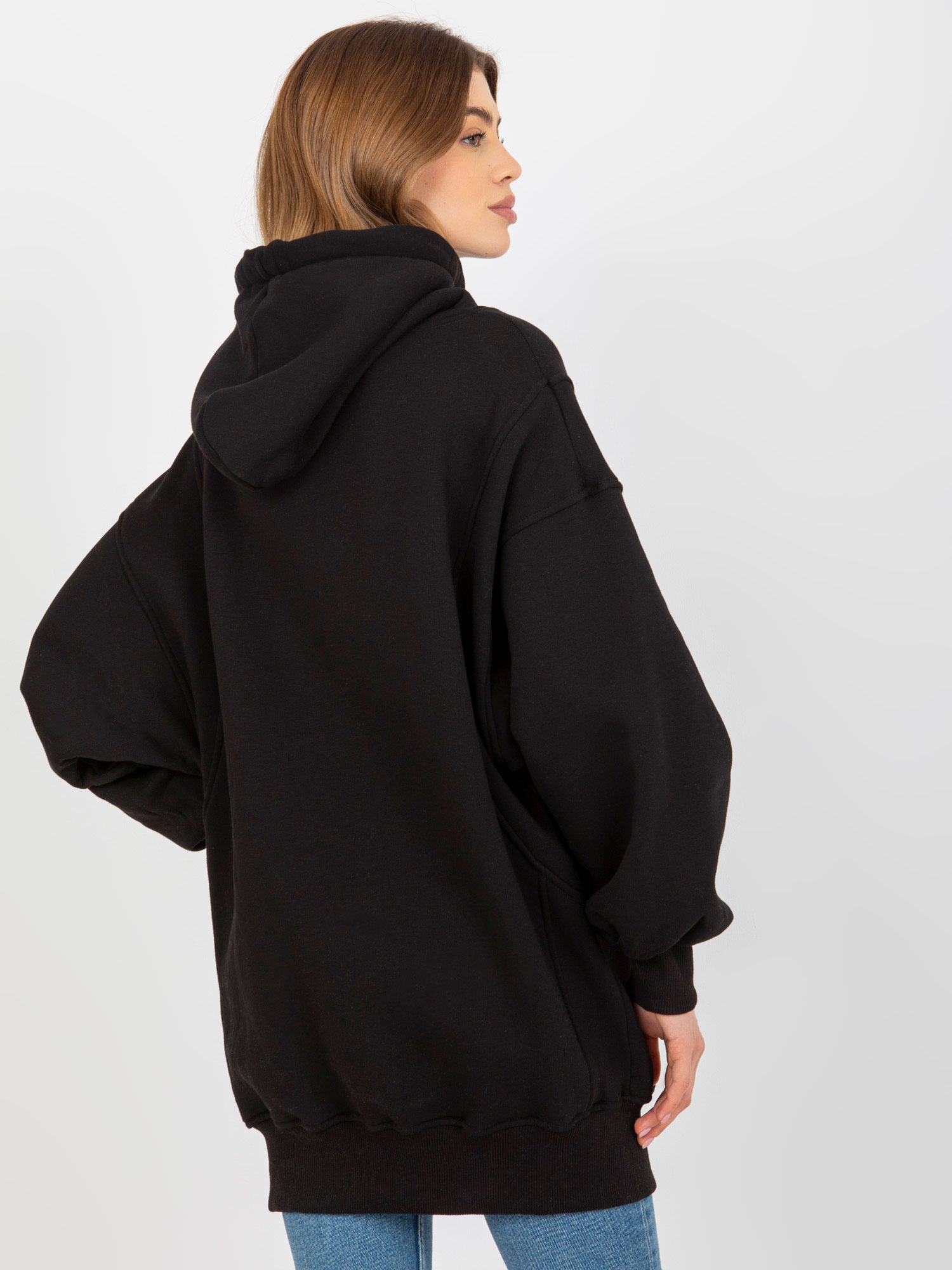 Czarna dresowa długa bluza basic o kroju oversize