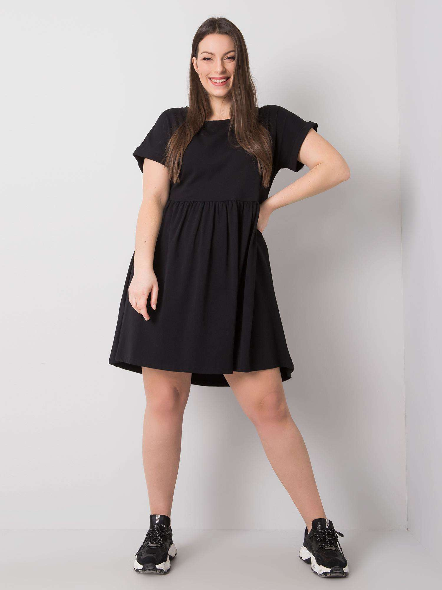 Schwarzes Baumwollkleid in Übergrößen Molly.