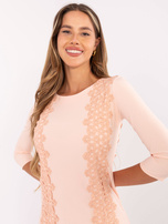 Hurtownia Brzoskwiniowa ołówkowa sukienka koktajlowa