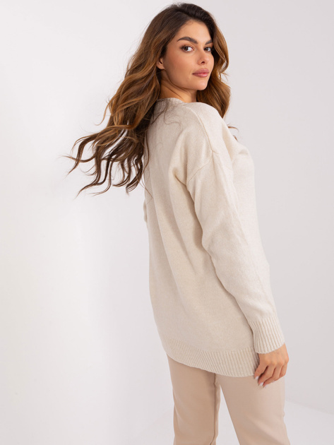 Hurtownia Jasnobeżowy damski sweter z dzianiny