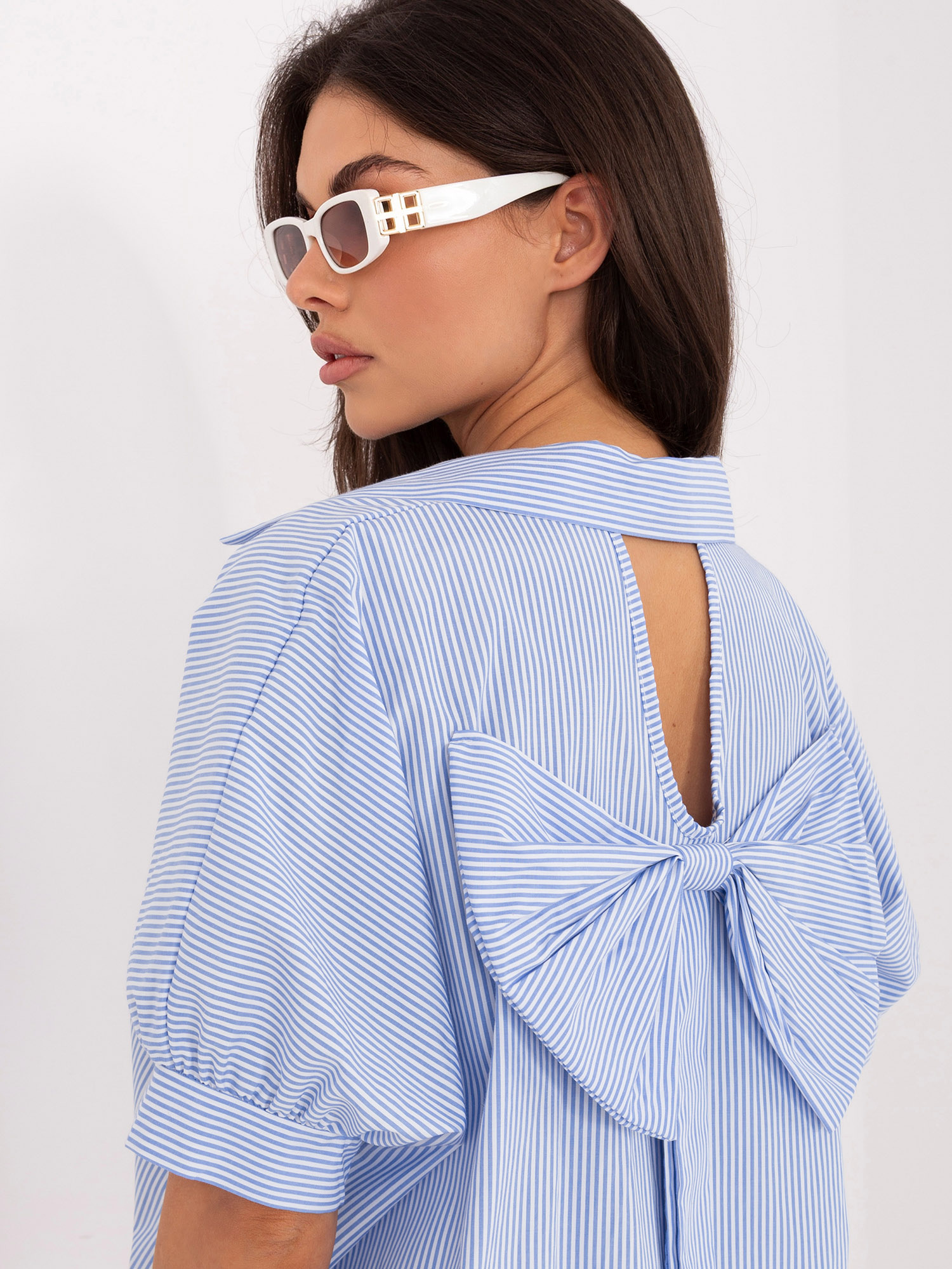 Biało-niebieska koszula oversize z bufiastym rękawem RUE PARIS 