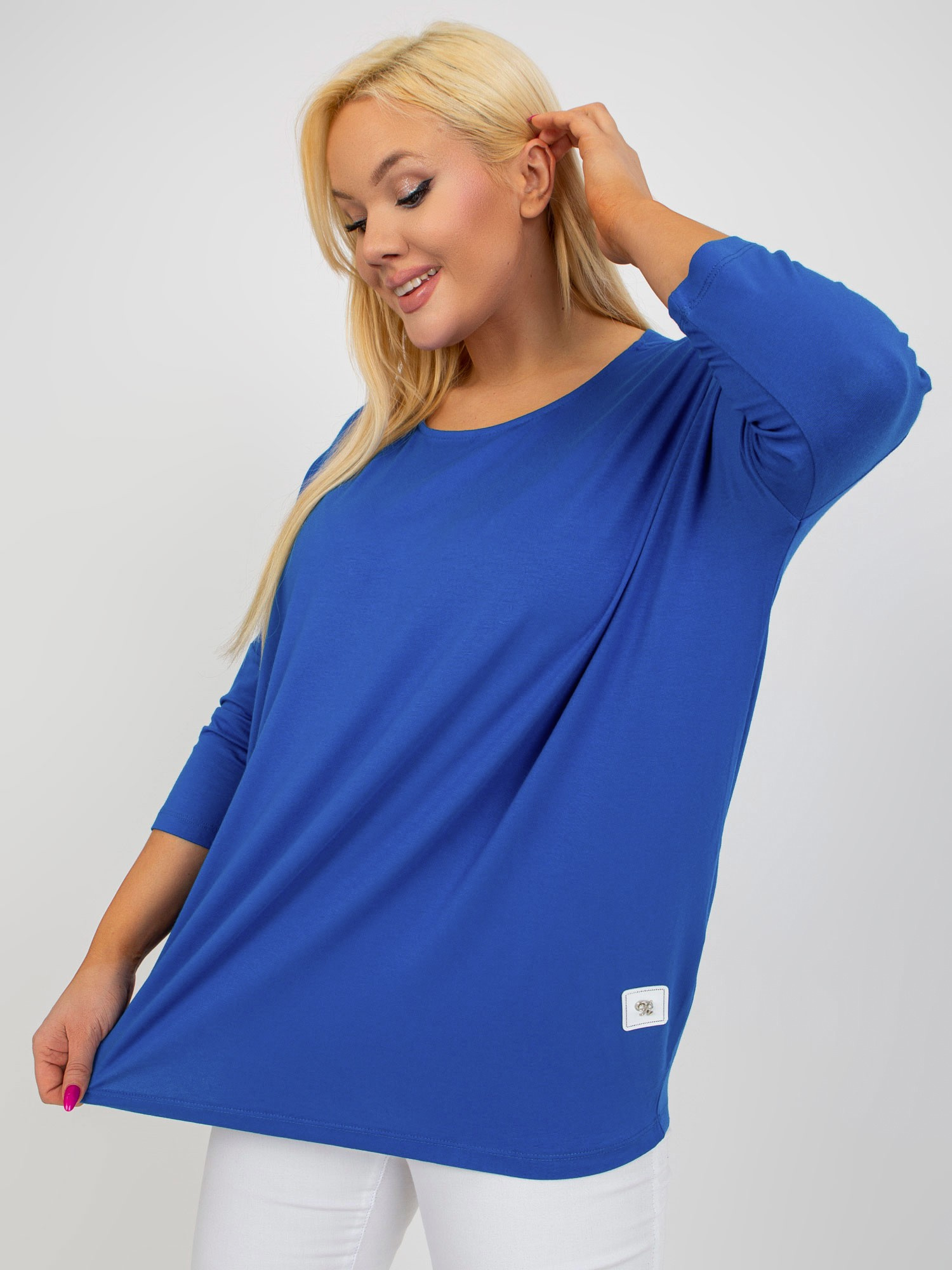 Ciemnoniebieska bluzka plus size basic z wiskozy