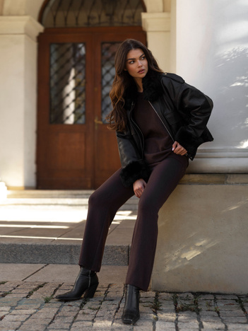 Ciemnobrązowy dwuczęściowy komplet z dzianiny