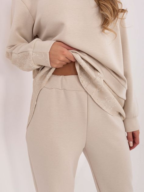 Jasnobeżowy damski komplet z bluzą z kapturem