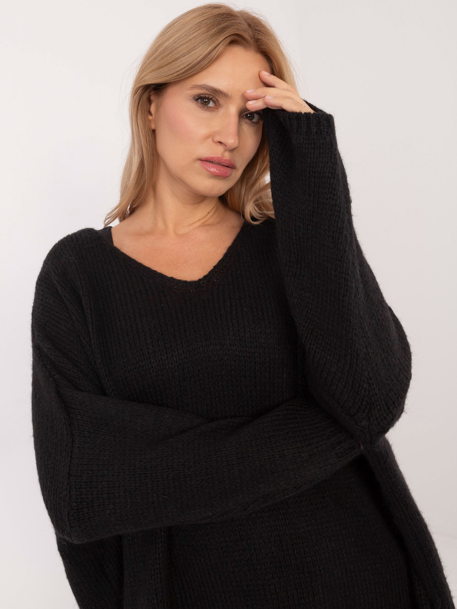 Sweter czarny