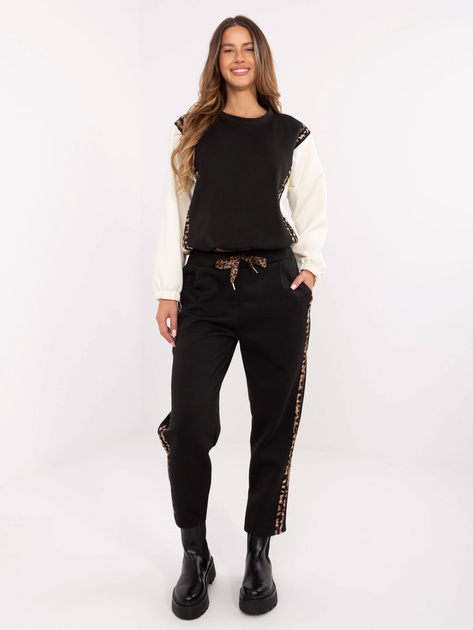 Ecru-czarny casualowy komplet z bluzą bez kaptura