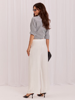 Ecru wide pants with pockets.