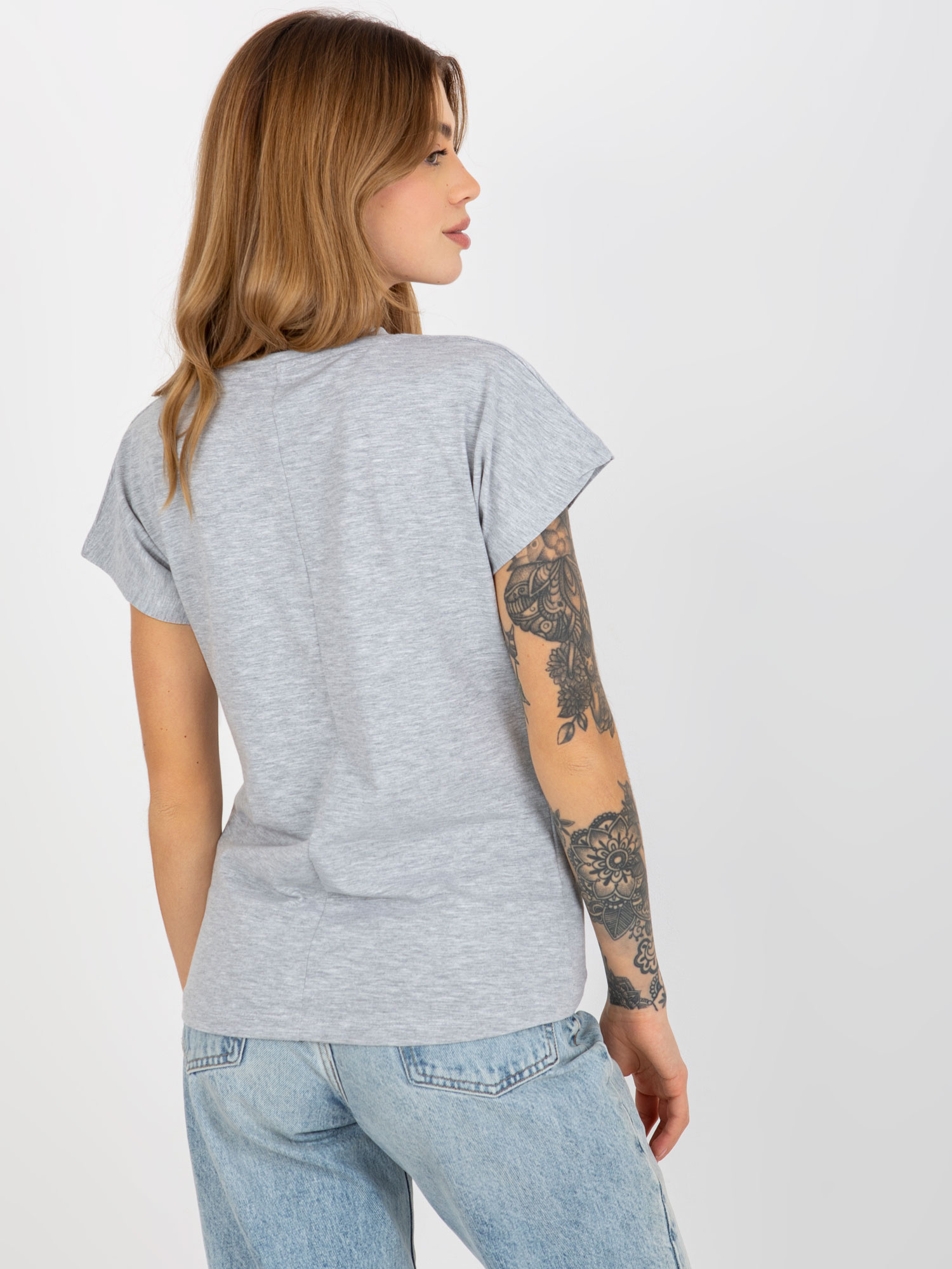 Hurt Gray melange classic basic t-shirt made of cotton.