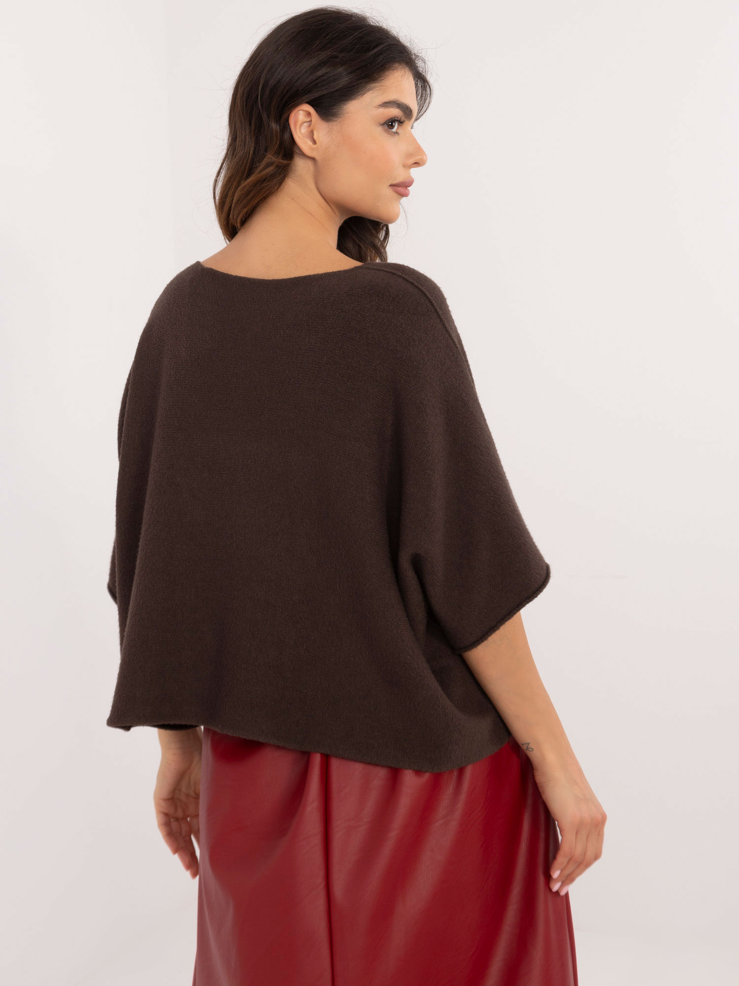 Hurtownia Czekoladowy krótki sweter oversize