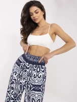 Granatowo-białe letnie spodnie we wzory
