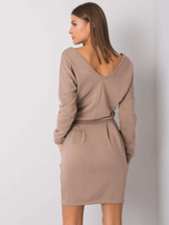 Ciemnobeżowa sukienka Kloe RUE PARIS