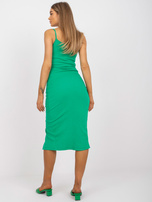 Zielona prążkowana sukienka z rozcięciem RUE PARIS 