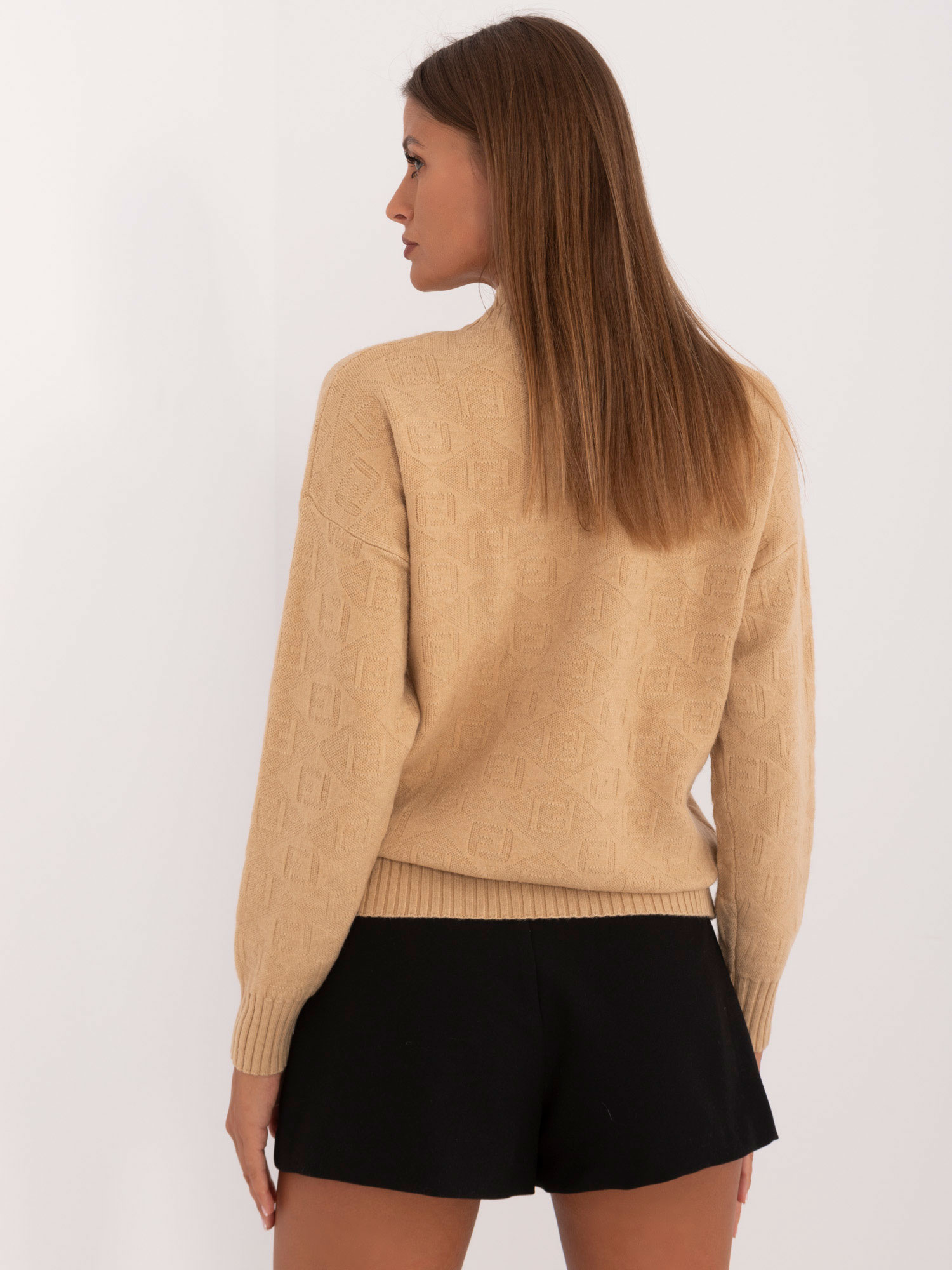 Sweter jasny camelowy