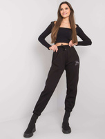 Czarne spodnie dresowe z napisem Lily 