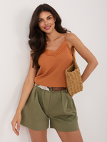 ciemny pomarańczowy