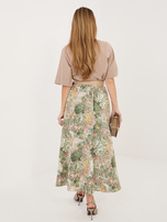 Zielona rozkloszowana spódnica z paskiem