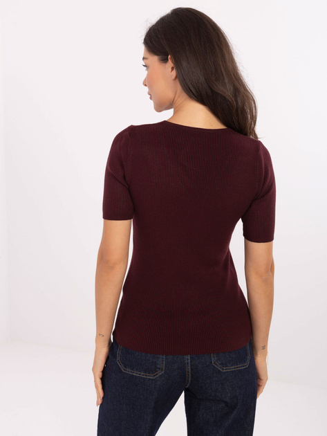 Burgundowy dopasowany sweter w prążek