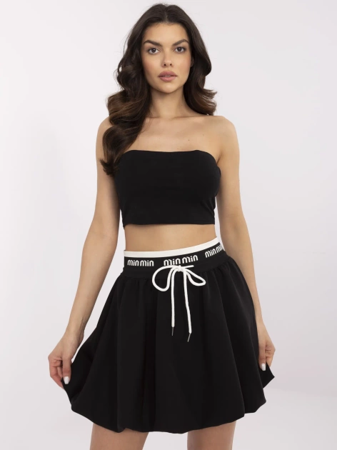 Czarna mini spódnica bombka z podszewką