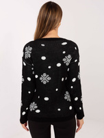 Czarny świąteczny sweter w śnieżynki