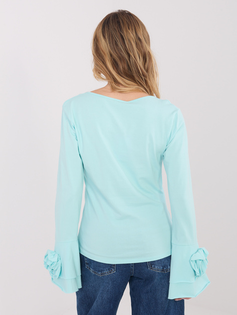 Miętowa bluzka z falbankami przy rękawach