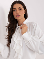 Ecru damska koszula z ozdobnymi guzikami