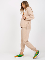 Beżowy dwuczęściowy komplet dresowy z nadrukiem