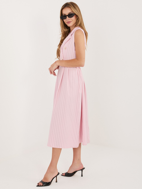 Jasnoróżowa garniturowa sukienka w paski