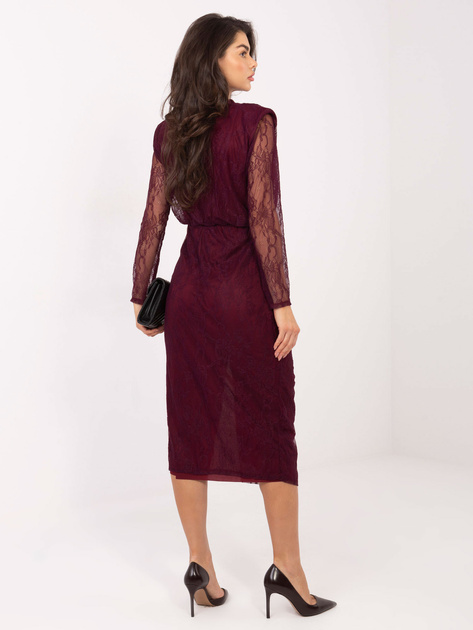 Ciemnofioletowa koronkowa sukienka z rozcięciem