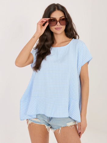 Jasnoniebieska luźna bluzka w kratkę