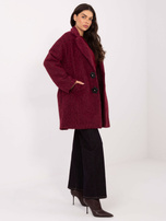 Bordowy płaszcz z odpinanymi broszkami