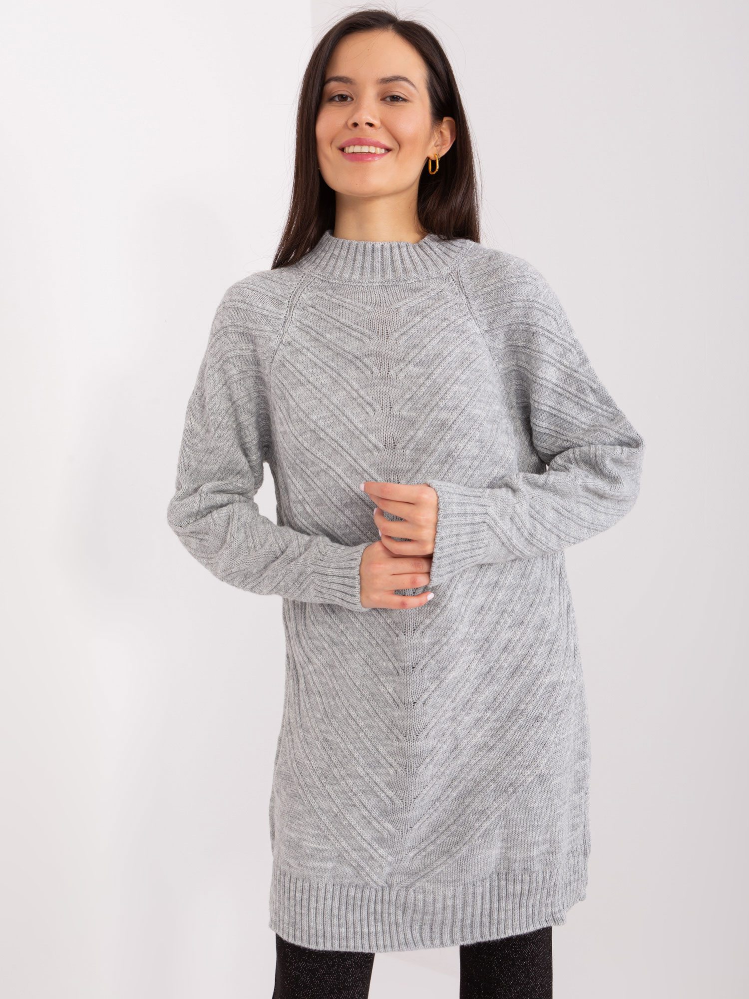 Szary sweter oversize ze ściągaczami