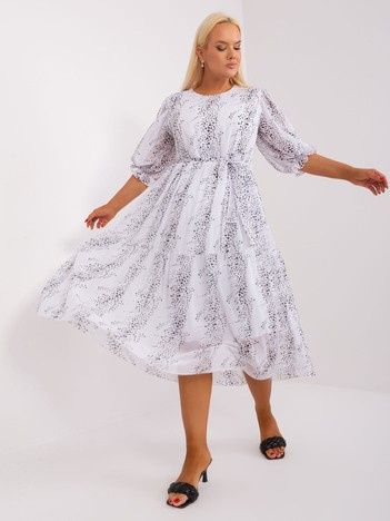 Hurtownia Biała sukienka plus size z falbaną