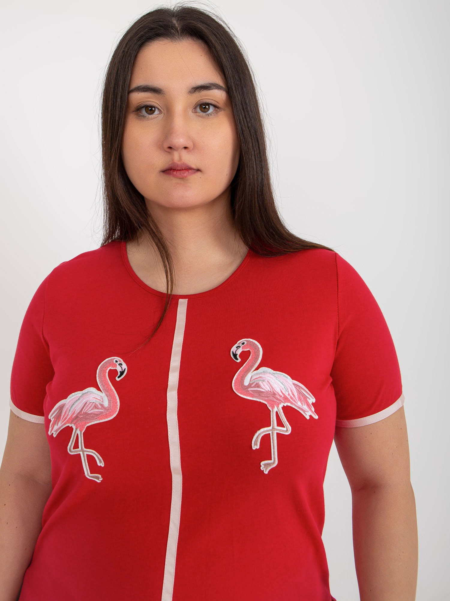 Hurt rotes Damen T-Shirt in Übergröße mit Aufnähern.