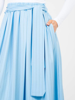 Pastelowa niebieska midi spódnica w paski 