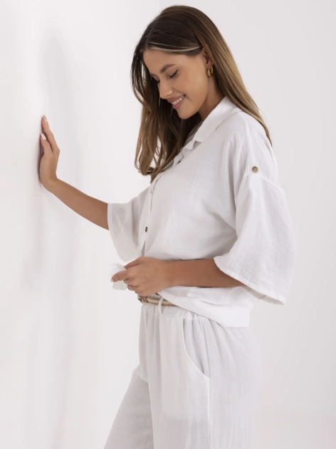 Biała damska koszula z domieszką lnu