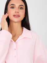 Jasnoróżowa sztruksowa bluzka z kołnierzykiem