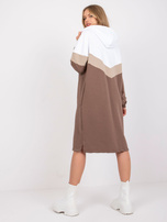 Biało-brązowa sukienka dresowa z kapturem Irem RUE PARIS