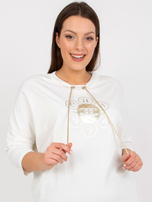 Ecru bluzka plus size z aplikacją i nadrukiem  