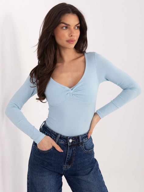 Jasnoniebieska krótka bluzka basic z bawełny